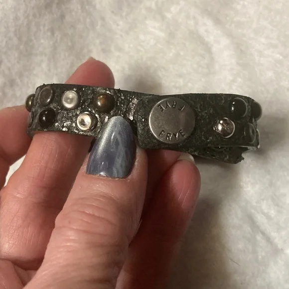 Frye Leather Cuff Bracelet Studded to correct pics - Picture 3 of 11